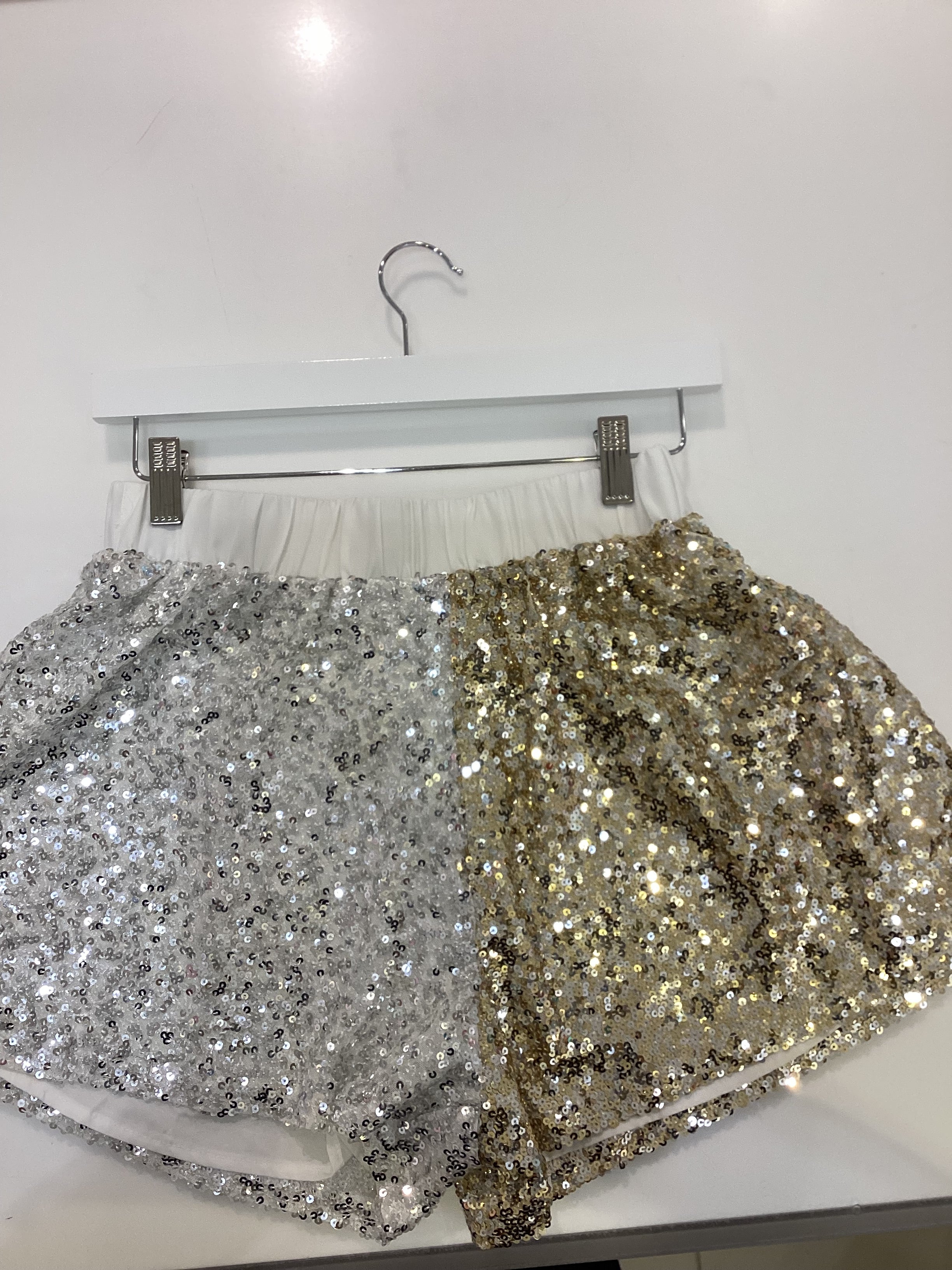 Emilia Gold/Silver Short