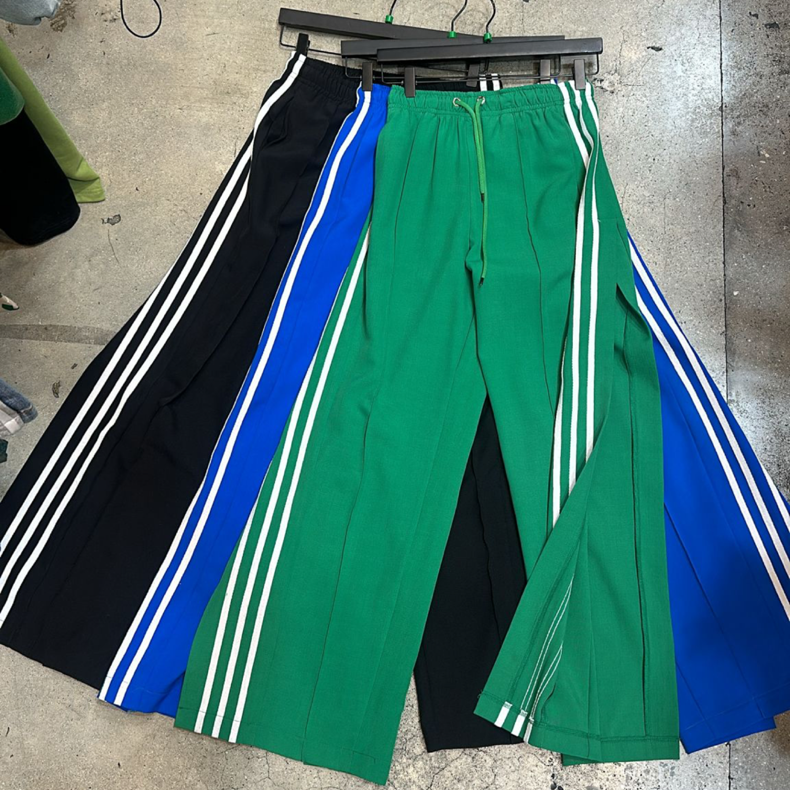 Luna striped pants with slits