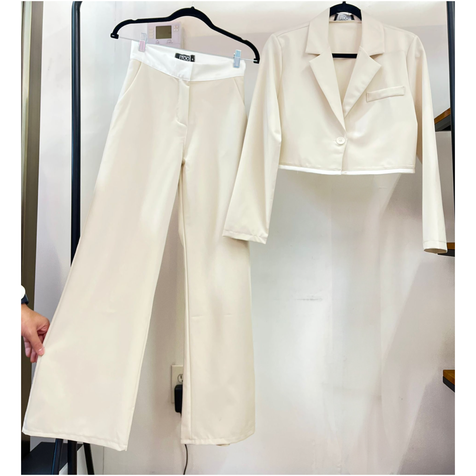 Olí taupe/cream set