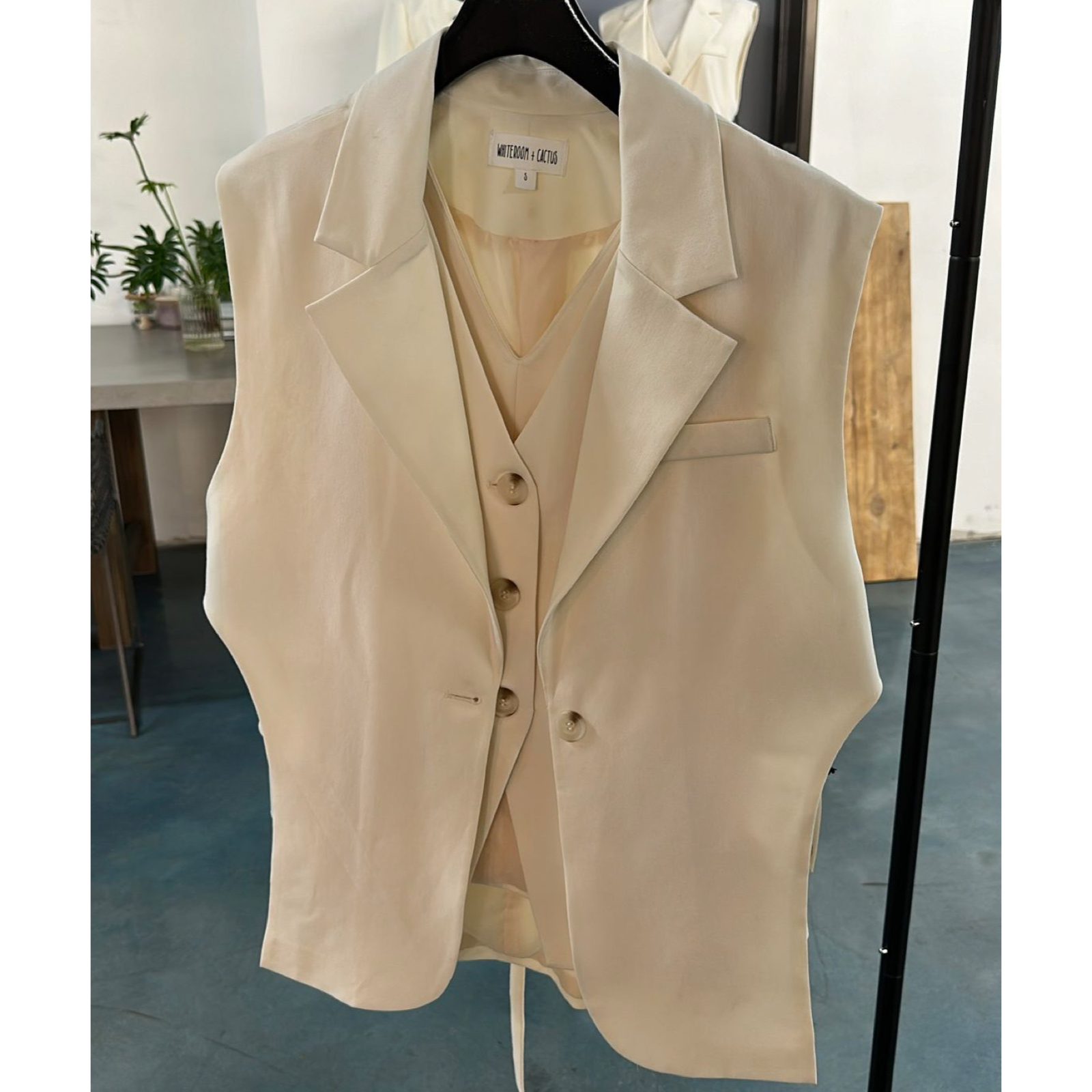 Amber long line vest