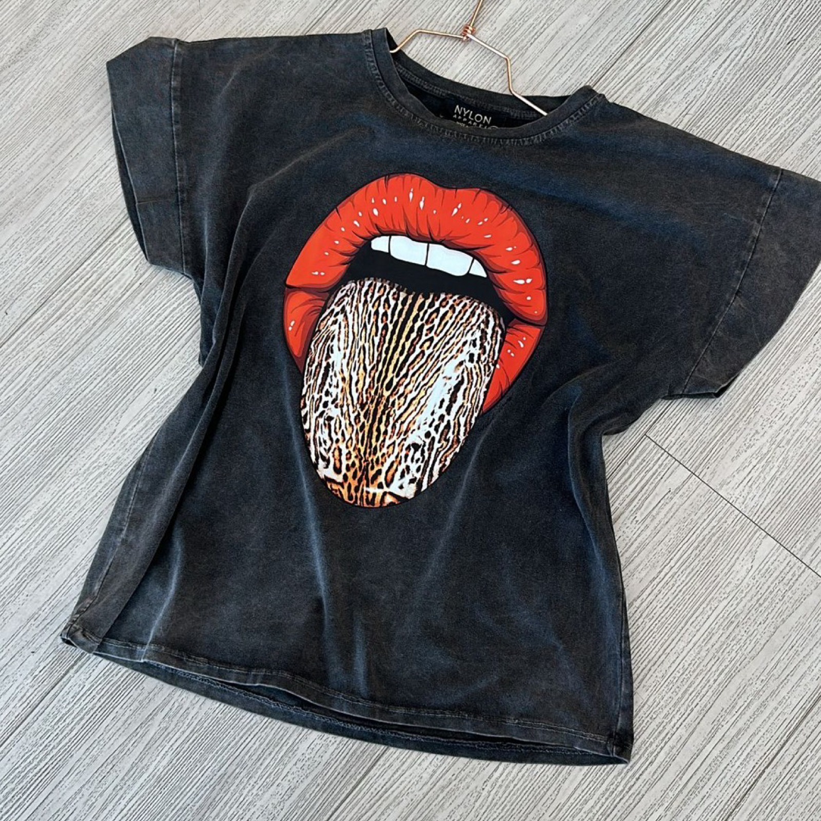 Lips t shirt