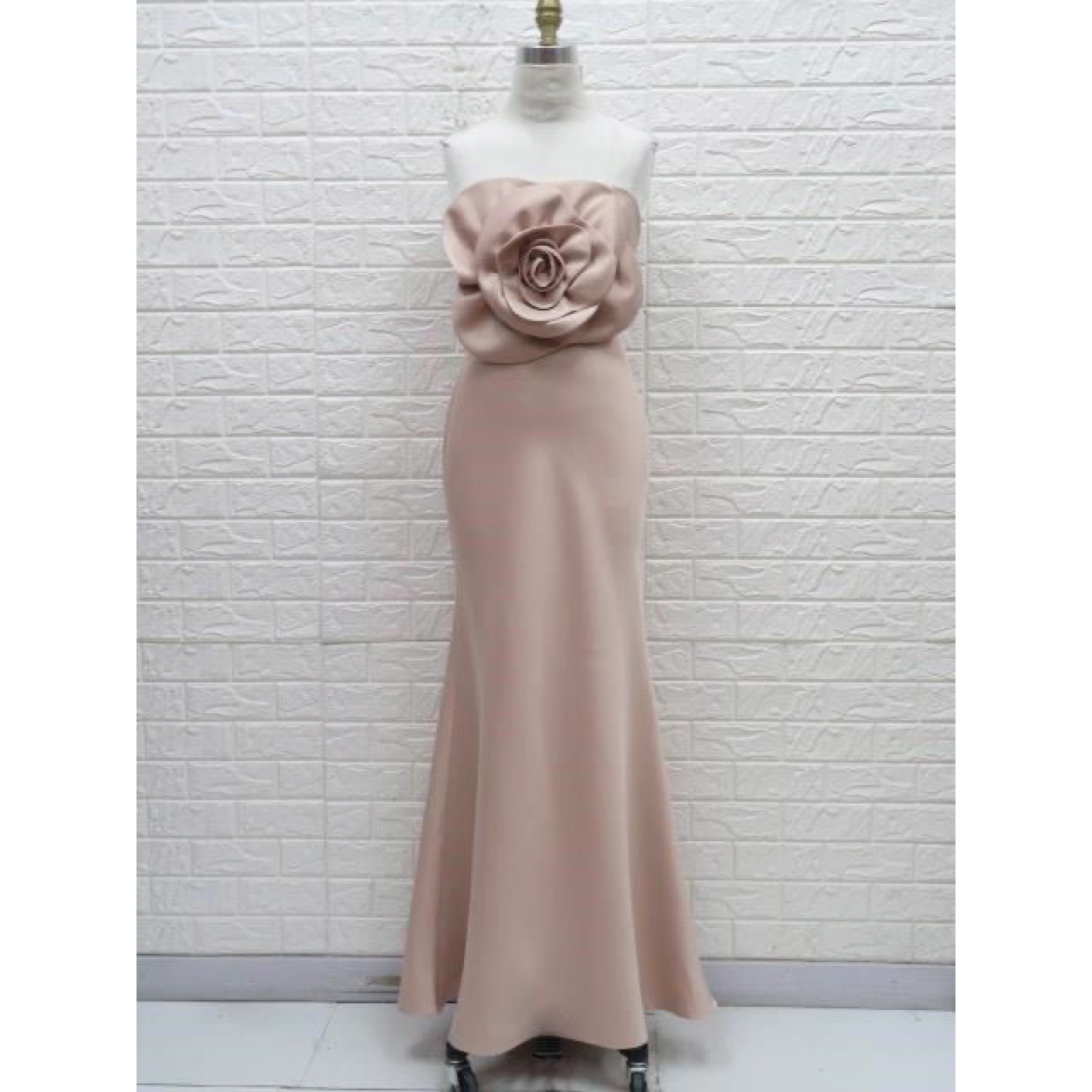 Lina rose dress